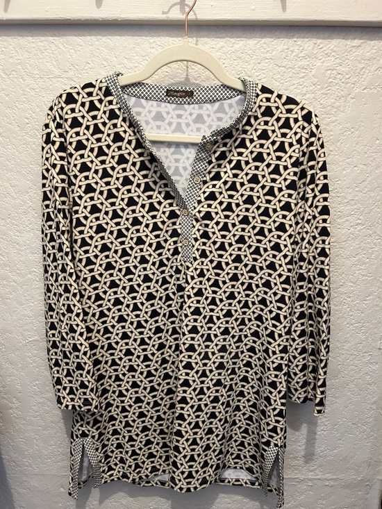 J Mclaughlin Tops - Women's Black and Cream Patterned Long Sleeve Knit Top